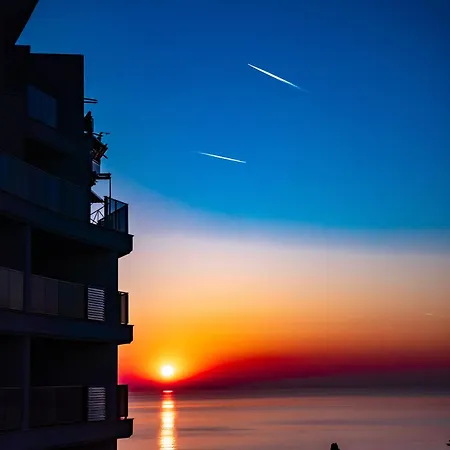 Skyline 11 - Sea Views & Serenity By The Coast Lejlighed *