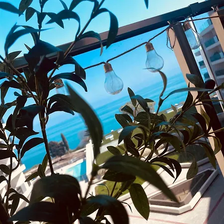 Skyline 11 - Sea Views & Serenity By The Coast Lejlighed Varna