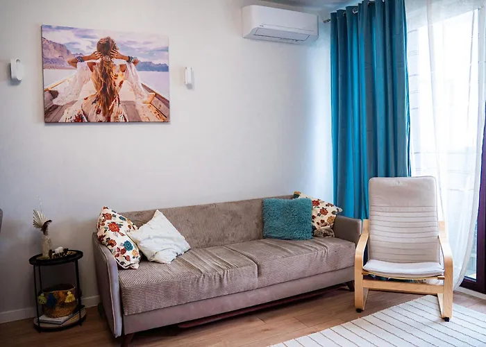 Skyline 11 - Sea Views & Serenity By The Coast 아파트 바르나